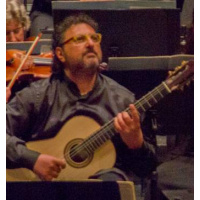 Staatsorchester Rheinische Philharmonie, Aniello Desiderio (Gitarre/Italien), Zoran Dukic (Gitarre/Kroatien), Julian García Vico (Musikalische Leitung/Spanien)